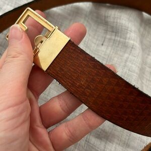 Vintage triangle embossed cognac brown leather belt Italy